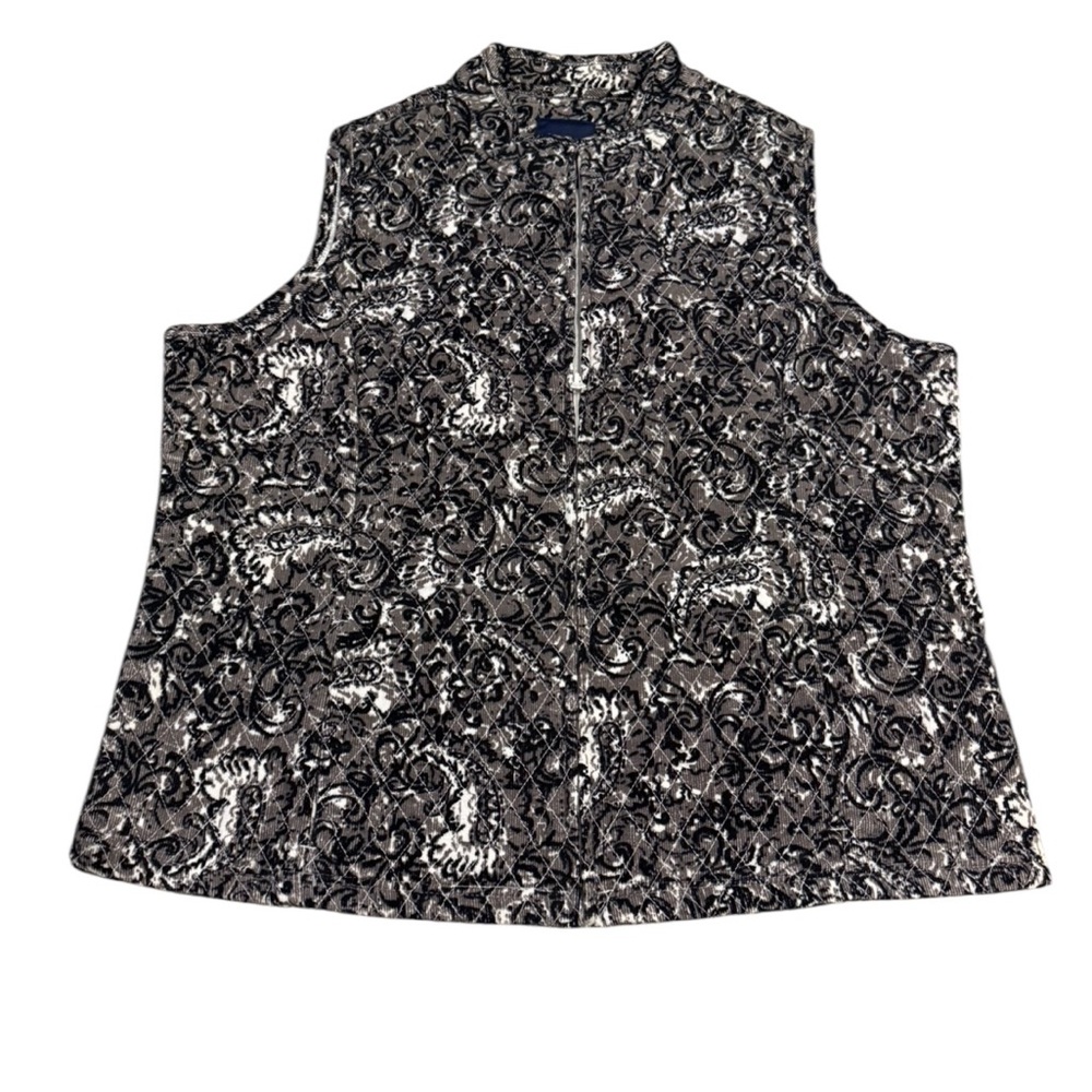 Basic Editions Woman’s Vest Size XL Zip Up Black and White